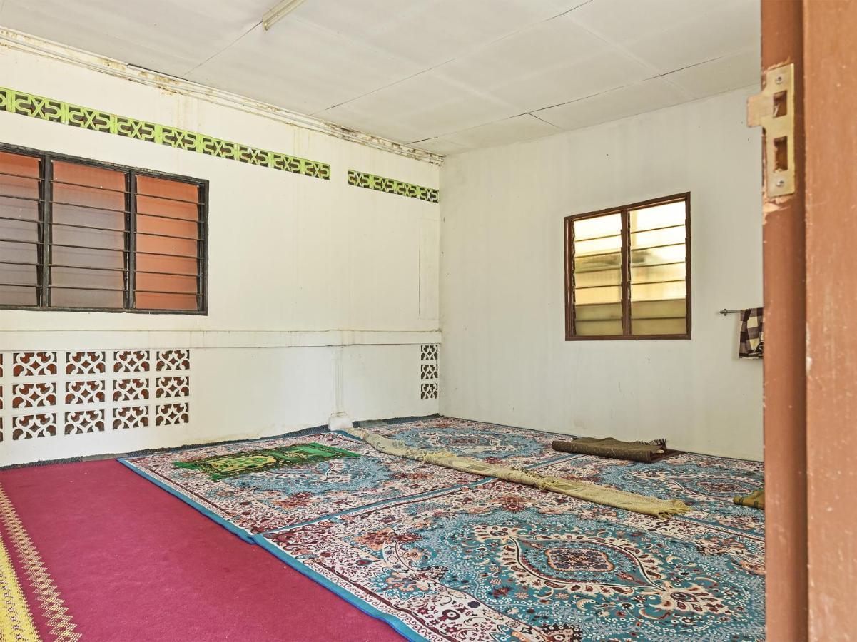 Oyo 90454 Haza Harmoni Guesthouse Kota Bharu Dış mekan fotoğraf