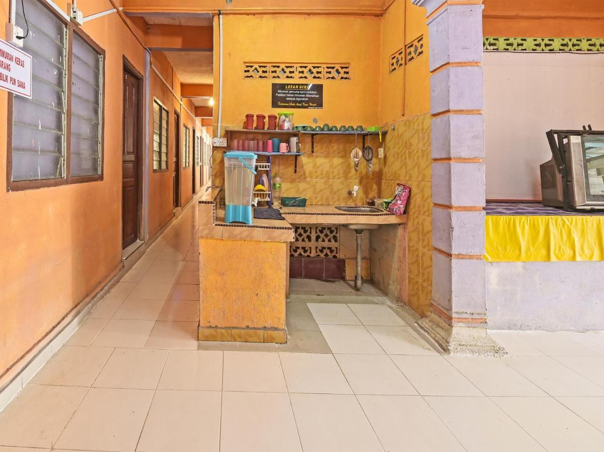 Oyo 90454 Haza Harmoni Guesthouse Kota Bharu Dış mekan fotoğraf