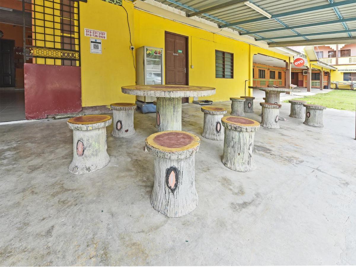 Oyo 90454 Haza Harmoni Guesthouse Kota Bharu Dış mekan fotoğraf